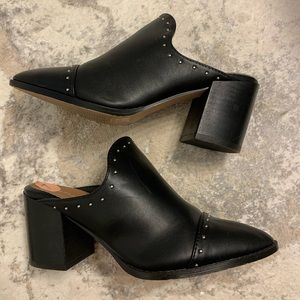 Report Tisha black heal mule